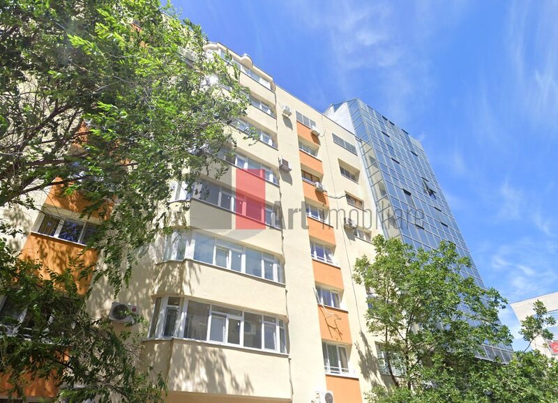 Calarasilor (ultracentral), apartament cu 2 camere de inchiriat.